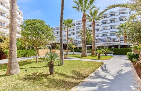 Leonardo Royal Ibiza Santa Eulalia, Property grounds
