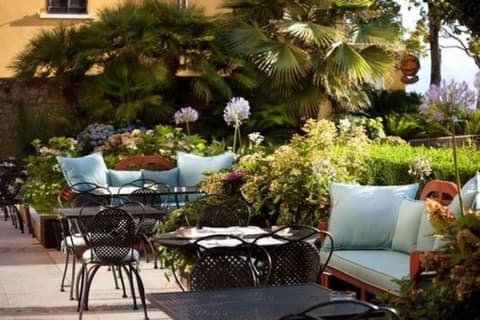 Park Hotel, Property grounds