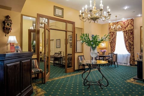 Gutenbergs Hotel, Reception