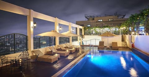 Windsor Plaza Hotel, Private pool
