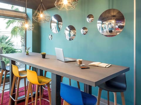 ibis Valencia Bonaire Aeropuerto, Lobby sitting area