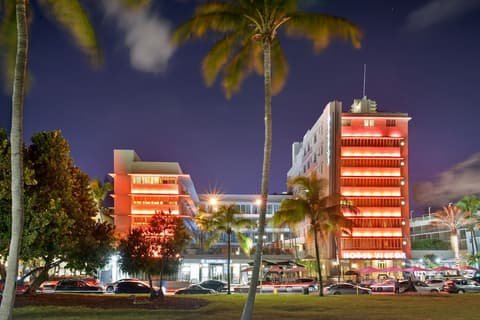 Hotel Victor, Front of property