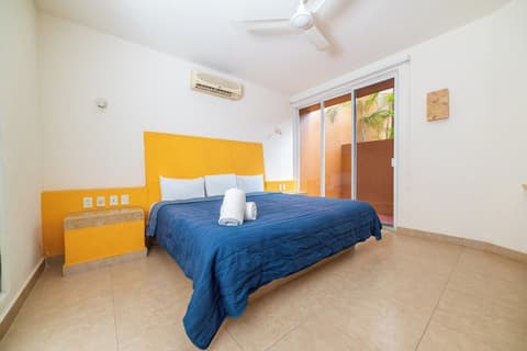 Hotel Ixzi Plus, Room