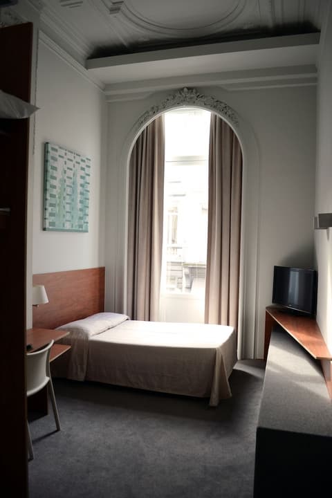 Hotel Du Congres, Room