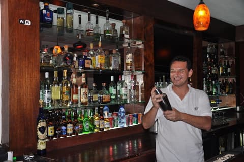 Flamingo Hotel, Bar (on property)