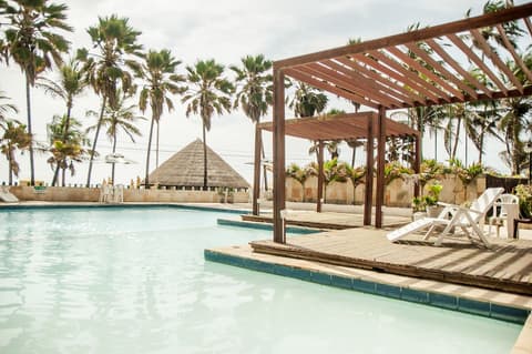 Matsubara Acqua Park Hotel, Outdoor pool