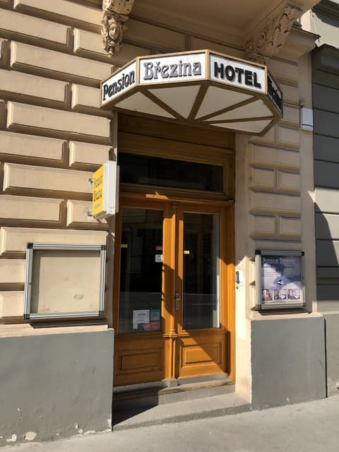 Pension Brezina Prague, Reception