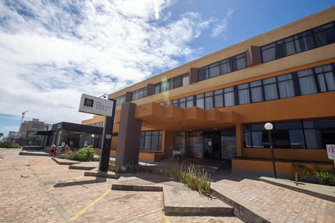 Rede Andrade Plaza Salvador, Front of property