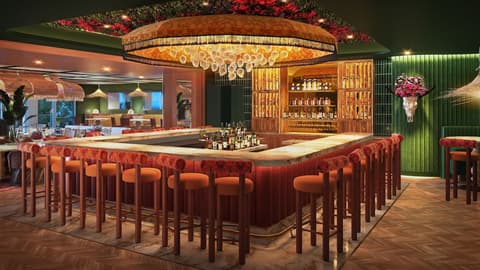 The Sunny, Restaurant