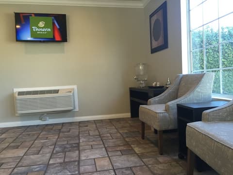 Anaheim Executive Inn & Suites, Lobby