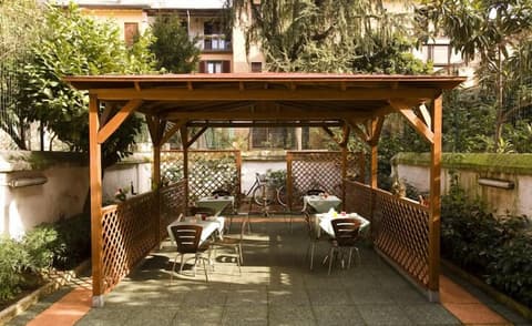 Hotel Sabatino, Outdoor dining