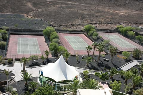Hotel Beatriz Costa & Spa, Tennis court