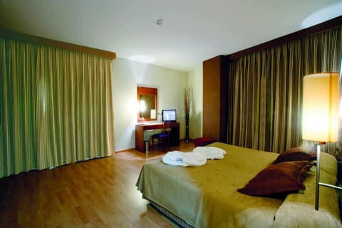 BS Capitulaciones, Room