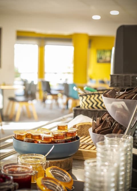Kyriad Annemasse - Genève, Breakfast buffet