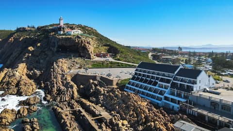 The Point Hotel & Spa, Front of property