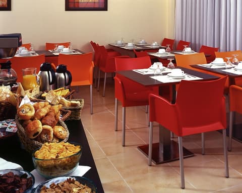 Aparthotel Adagio Access Toulouse Jolimont, Breakfast area