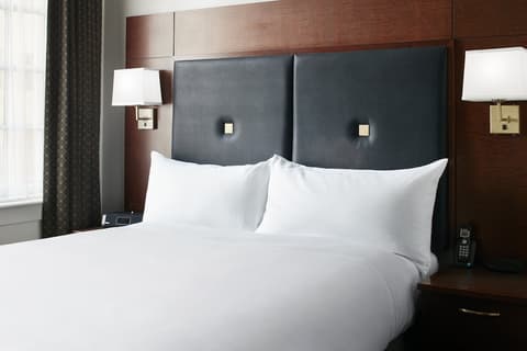 Club Quarters Hotel Downtown, Houston, Room