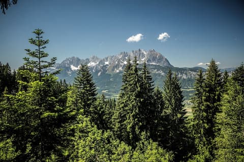 Hotel Bruggwirt, Tennis court