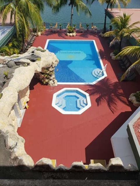 Peten Esplendido Hotel and Conference Center, Pool