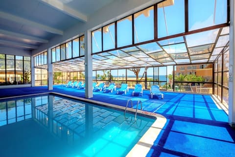 Auramar Beach Resort, Indoor pool