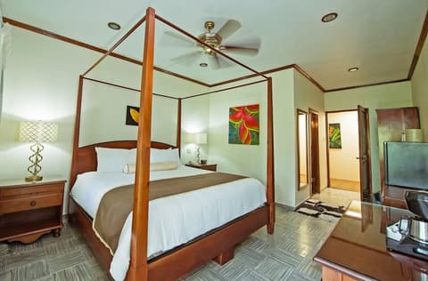 San Ignacio Resort Hotel, Room