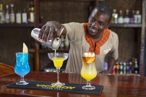 Hwange Safari Lodge, Bar (on property)