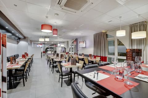 L'Amandier, Restaurant