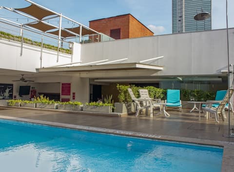 Sonesta Hotel Cali, Pool