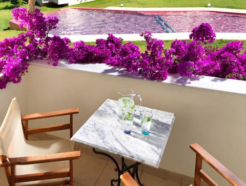 Out Of The Blue All Inclusive Resort & Spa, Room