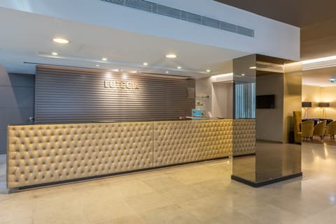 Lutecia Smart Design Hotel, Reception