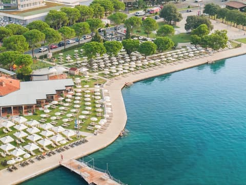 Grand Hotel Portorož – Lifeclass Hotels & Spa, Portorož, Beach