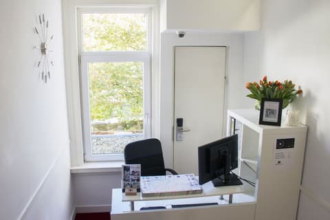 Max Hotel Amsterdam, Business center