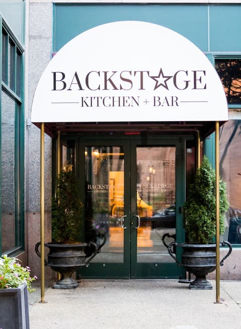 Hotel Providence, Restaurant