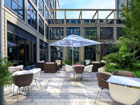 ibis Muenchen Parkstadt Schwabing, Miscellaneous