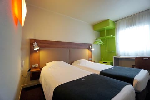 Hotel Campanile Paris Ouest - Chaville, Room