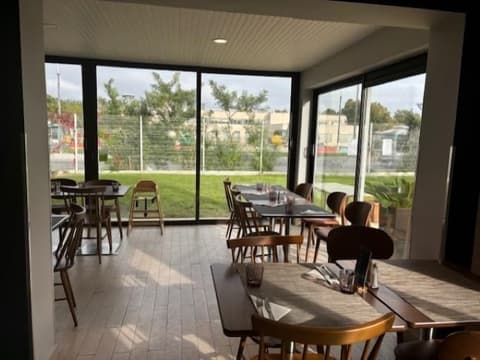 Campanile NATURE - Paris Ouest Gennevilliers Port, Restaurant