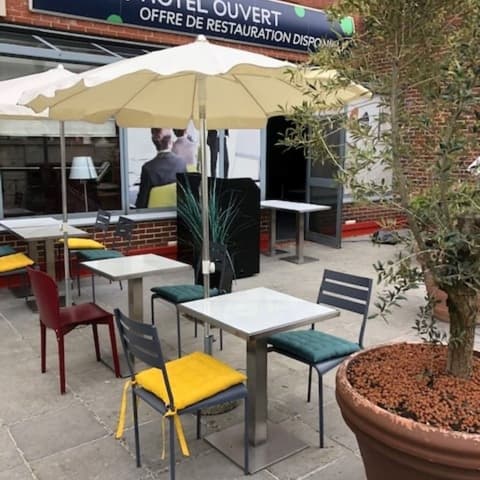 Campanile Saint Quentin en Yvelines, Terrace/patio