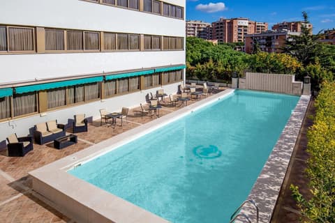 Hotel Enea Pomezia, Outdoor pool