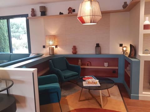 Kyriad Carcassonne - Aéroport, Lobby