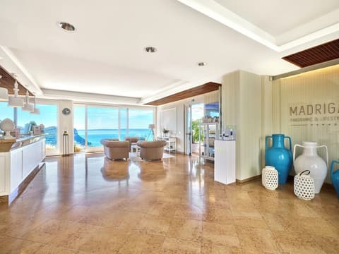 Madrigale Panoramic Lifestyle & Soulful Hotel, Reception