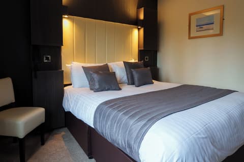 The Arden Hotel & Leisure Club, Room