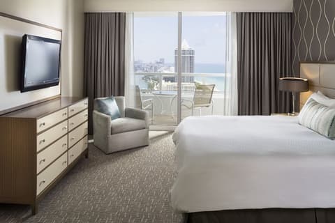 Fontainebleau Miami Beach, Room