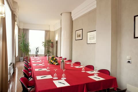 Hotel San Pietro, Meeting facility