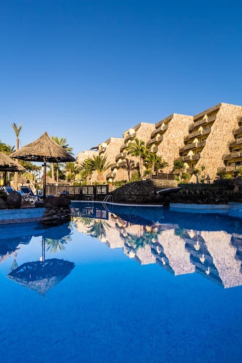 BlueBay Beach Club Aparthotel, Outdoor pool