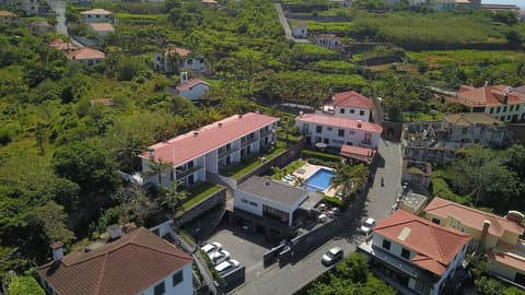 Casa da Capelinha, Front of property