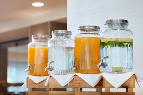 Dom Jose Beach Hotel, Restaurant