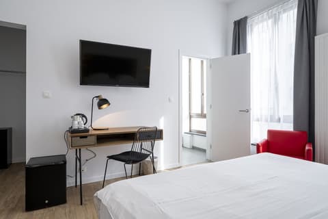 Beverly Hills Hotel, Room