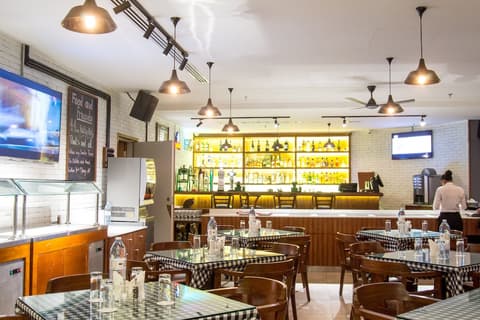 Marco Polo Hotel, Breakfast area