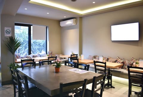 Le Palace Hotel, Restaurant