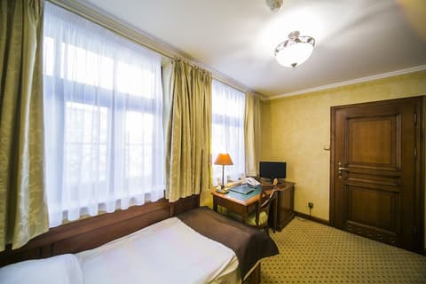 Hotel Opera, Room